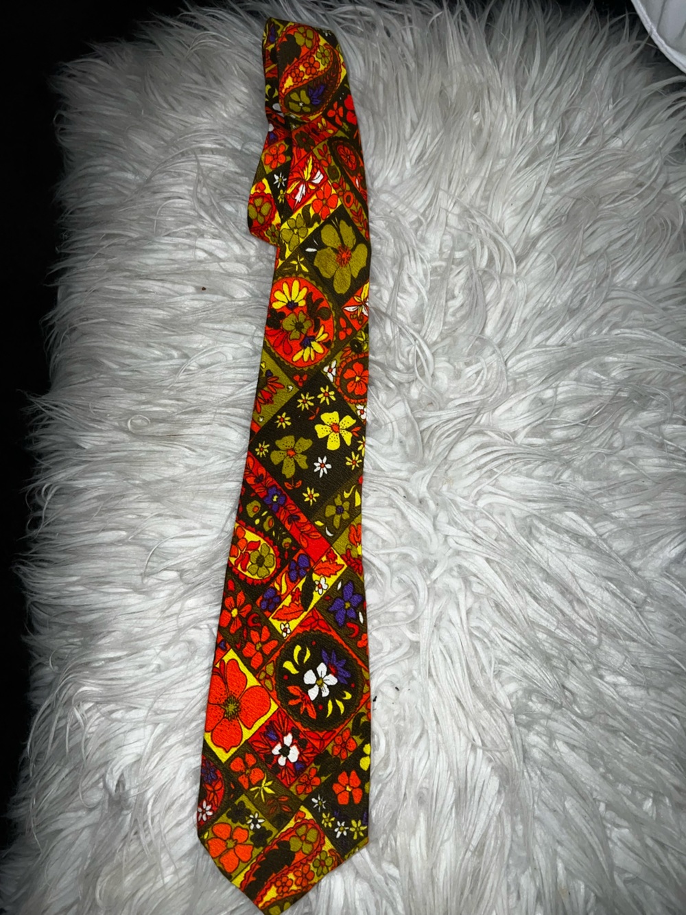 Vintage-Inspired Floral Pattern Men's Tie in Olive & Orange